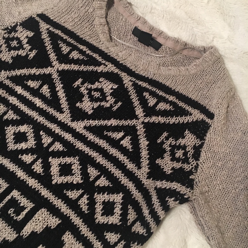 Geometric Pattern Pullover